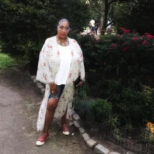 Meet your Posher, Lori